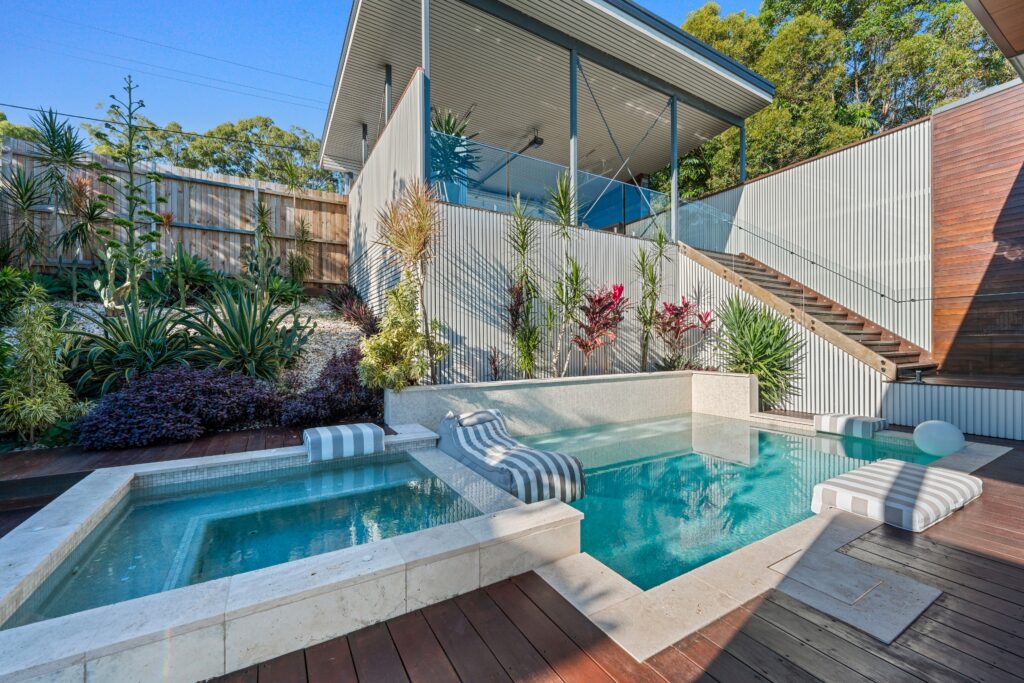 Julie Young 6 80 Sugar Bag Road, Little Mountain