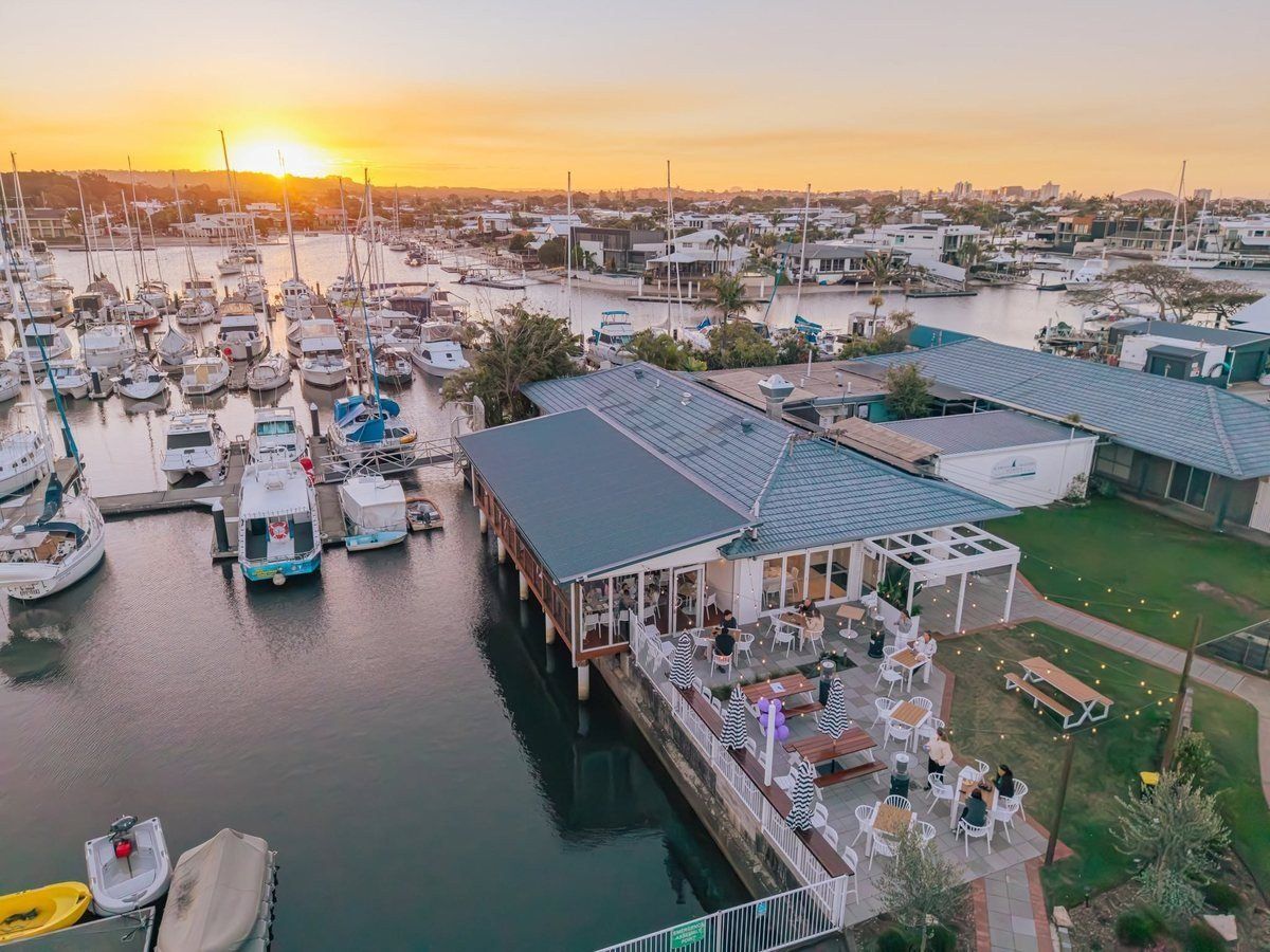River Bar & Dining, Kawana Marina
